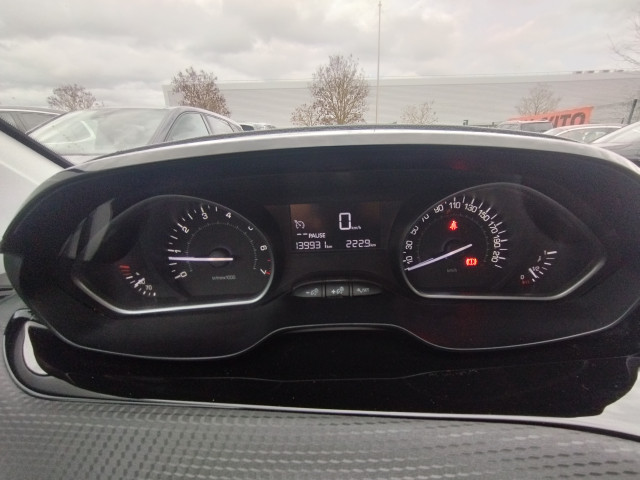 Peugeot Peugeot 208  1.2 PureTech 82ch Style 5p