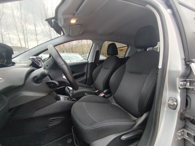 Peugeot Peugeot 208  1.2 PureTech 82ch Style 5p