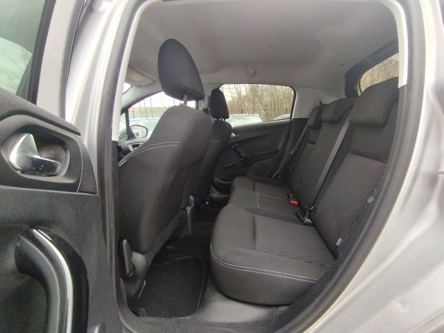 Peugeot Peugeot 208  1.2 PureTech 82ch Style 5p