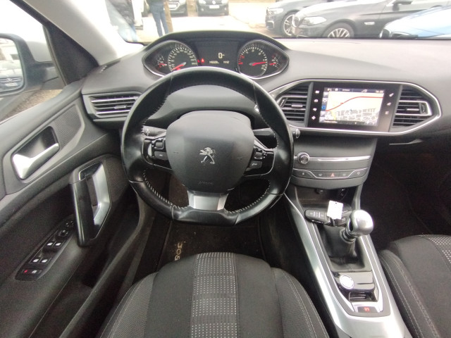 Peugeot Peugeot 308 II 1.6 BlueHDi 120ch Allure S&S 5p