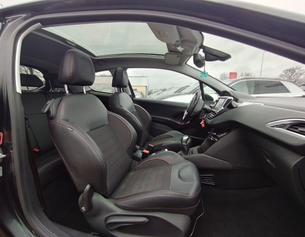 Peugeot Peugeot 208 1.2 PURETECH 110CH S&S GT LINE