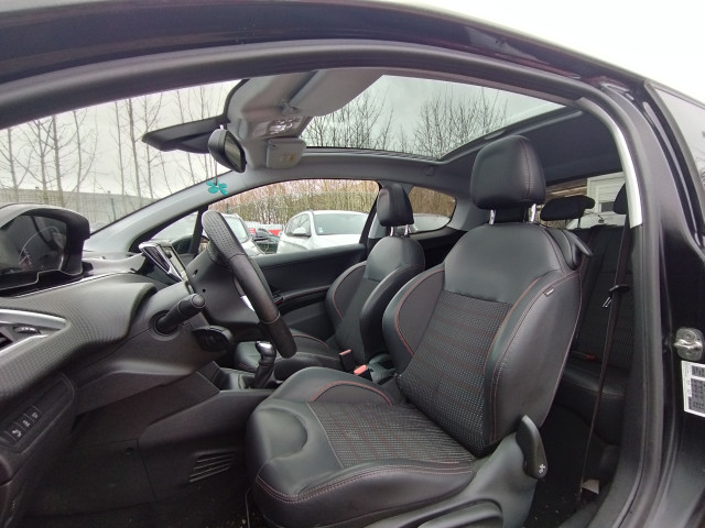 Peugeot Peugeot 208 1.2 PURETECH 110CH S&S GT LINE