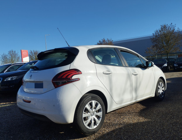 Peugeot Peugeot 208  1.6 BlueHDi 75ch Allure Business S&S 5p