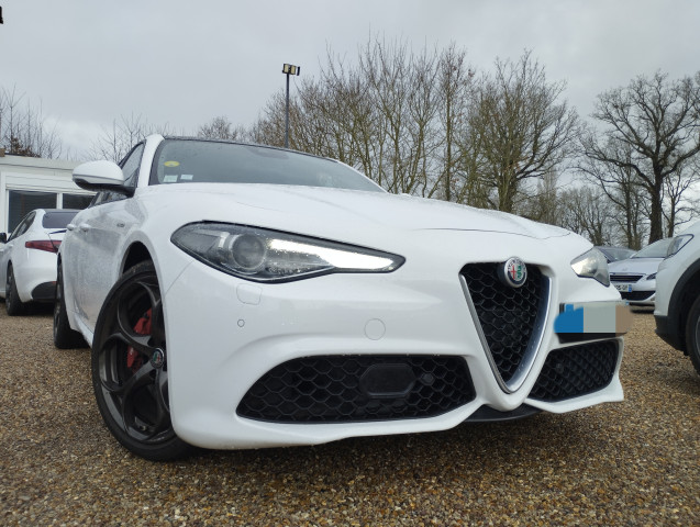 Alfa-Romeo Alfa-Romeo Giulia  2.2 JTD 210ch Veloce Q4 AT8