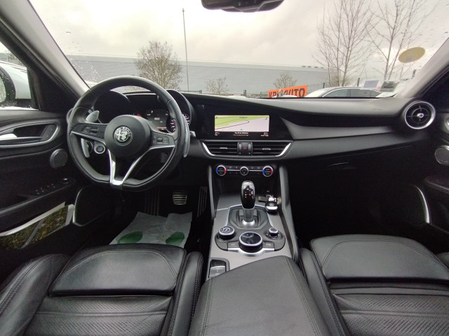 Alfa-Romeo Alfa-Romeo Giulia  2.2 JTD 210ch Veloce Q4 AT8