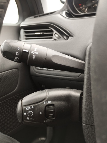 Peugeot Peugeot 208  1.6 BlueHDi 100ch Active Business S&S 5p