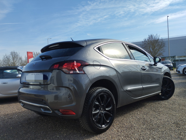 DS DS  4 2.0 BlueHDi EAT8 180 CH SPORT