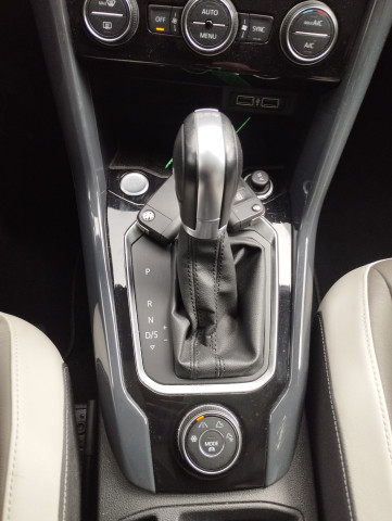 Volkswagen Volkswagen T-Roc  2.0 TDI 150ch Carat 4Motion DSG7
