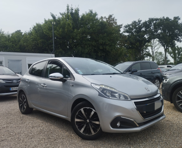 Peugeot Peugeot 208 1.2 VTI 82 CV STYLE 5P