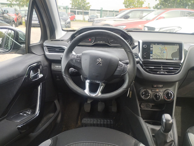 Peugeot Peugeot 208 1.2 VTI 82 CV STYLE 5P