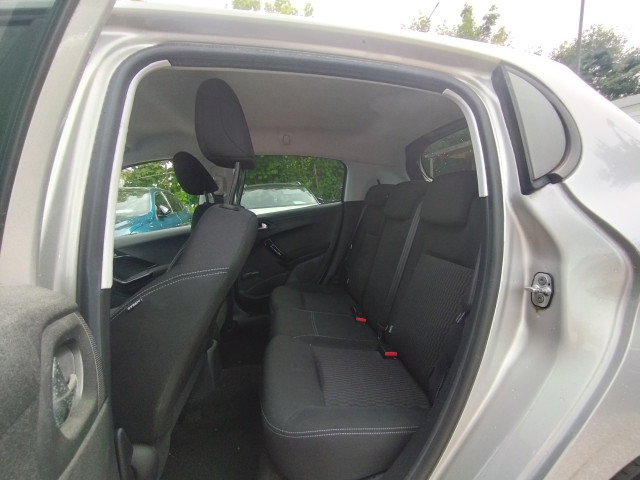Peugeot Peugeot 208 1.2 VTI 82 CV STYLE 5P
