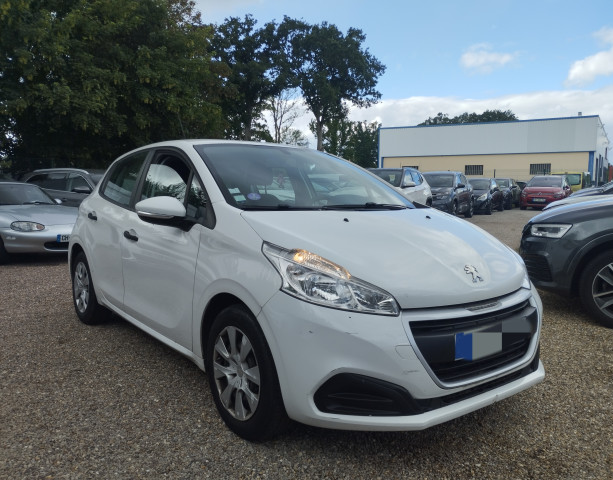 Peugeot Peugeot 208 1.2 PURETECH 82CV LIKE SOCIETE 