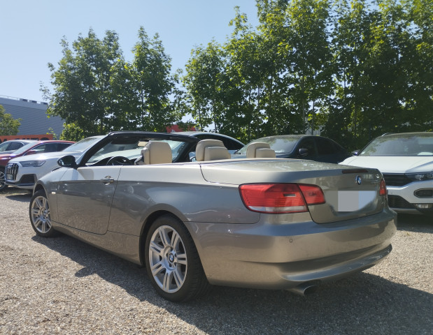 BMW BMW Série 3 V (E93) 320i 170ch Luxe