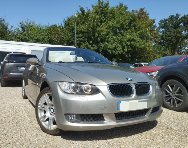 BMW BMW Série 3 V (E93) 320i 170ch Luxe