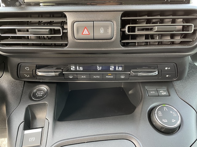 Citroën Citroën Berlingo XL 1.5  HDI 130CH SHINE EAT8