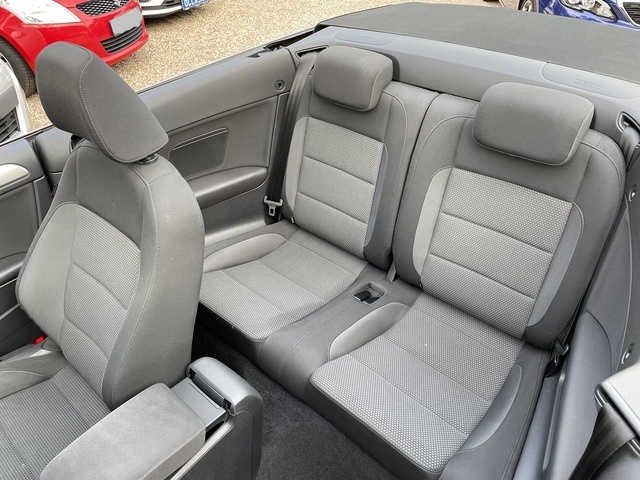 Volkswagen Volkswagen Golf Cabriolet VI 2.0 TDI 140  BLUEMOT