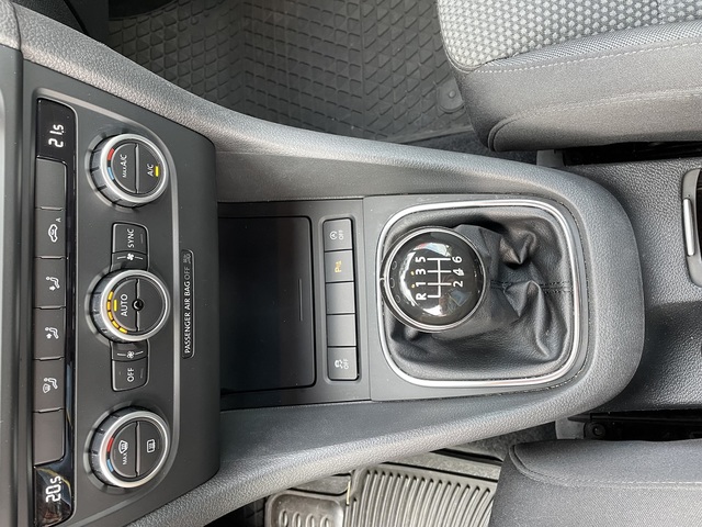 Volkswagen Volkswagen Golf Cabriolet VI 2.0 TDI 140  BLUEMOT
