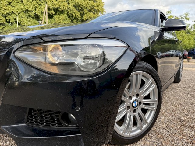 BMW BMW Série 1 I (E88) 118d Sport Design