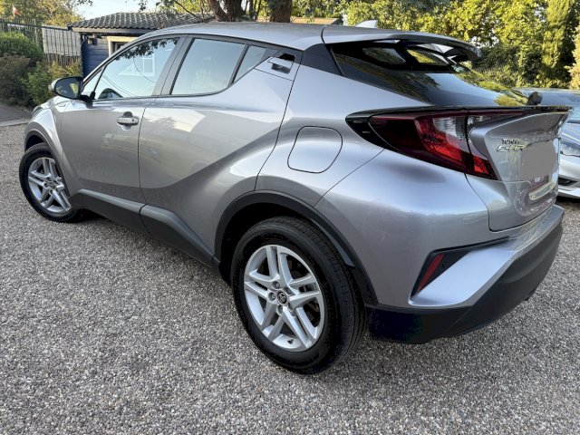 Toyota Toyota C-Hr 1.8 Hybride 122ch Dynamic  E-CVT 