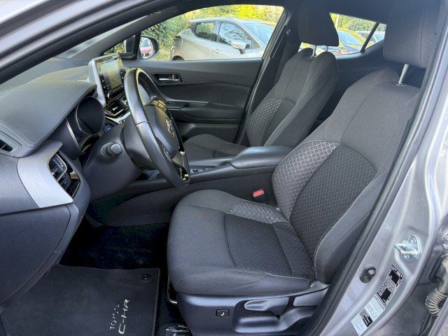 Toyota Toyota C-Hr 1.8 Hybride 122ch Dynamic  E-CVT 