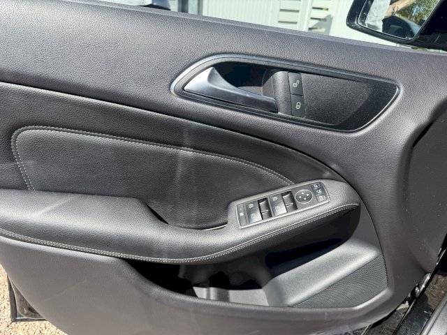 Mercedes-Benz Mercedes-Benz Classe B  180 Business Edition