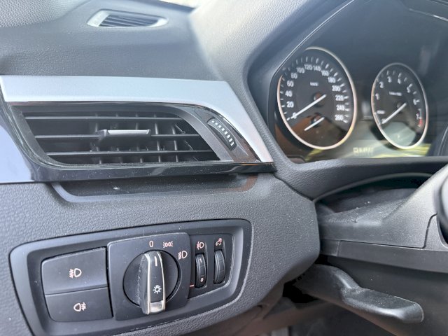BMW BMW X1 II (F48) sDrive18i 140ch Business Design