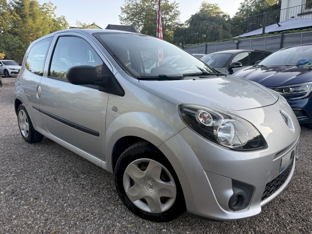 Renault Renault Twingo II (C44) 1.2 16v 75ch Expression