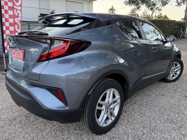 Toyota Toyota C-Hr  122h Dynamic 2WD E-CVT MY20