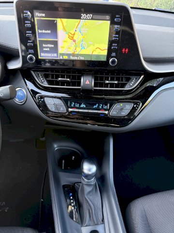 Toyota Toyota C-Hr  122h Dynamic 2WD E-CVT MY20