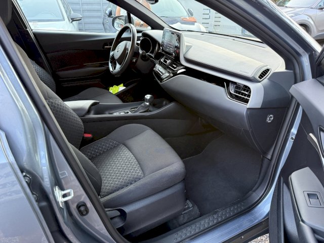 Toyota Toyota C-Hr  122h Dynamic 2WD E-CVT MY20