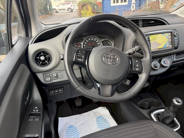 Toyota Toyota Yaris 70 VVT-i France 5p