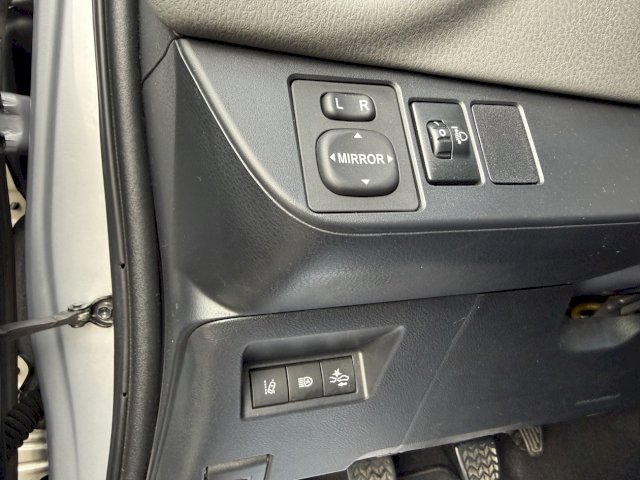 Toyota Toyota Yaris 70 VVT-i France 5p