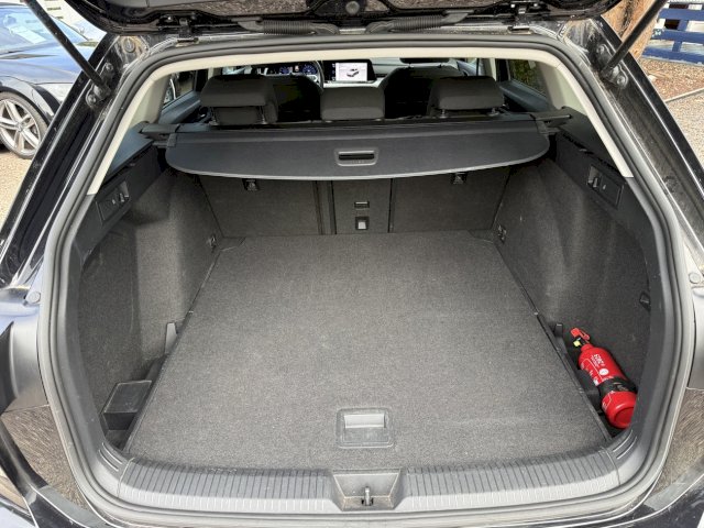 Volkswagen Volkswagen Golf VIII 1.0 eTSI OPF 110ch Active DSG7