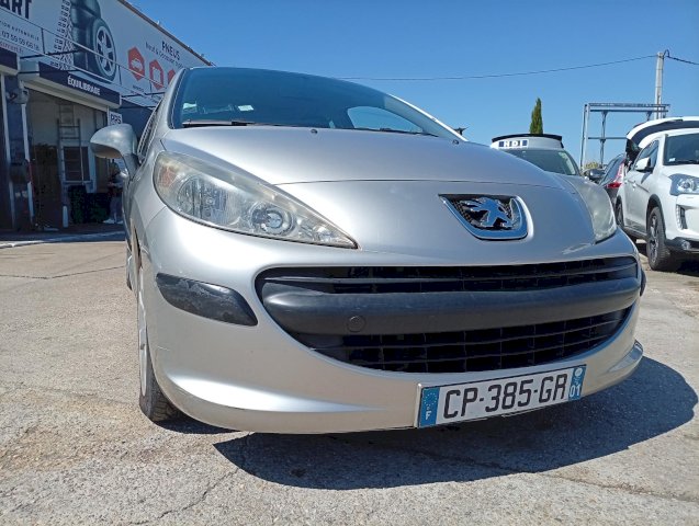 Peugeot Peugeot 207  1.6 HDi90 Trendy 5p