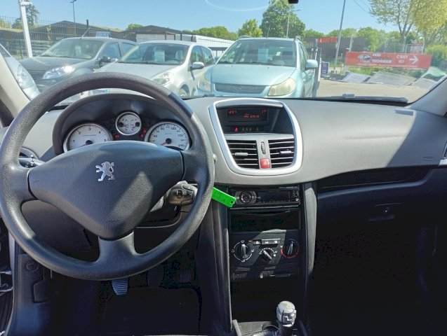 Peugeot Peugeot 207  1.6 HDi90 Trendy 5p