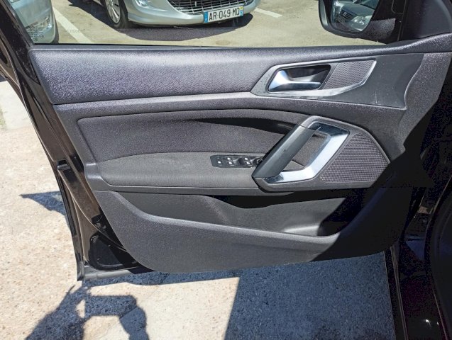 Peugeot Peugeot 308 II 1.6 e-HDi 115ch Business Pack 5p