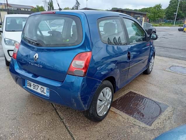 Renault Renault Twingo II (C44) 1.2 16v 75ch Dynamique