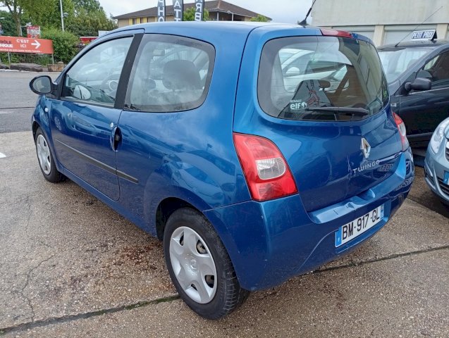Renault Renault Twingo II (C44) 1.2 16v 75ch Dynamique