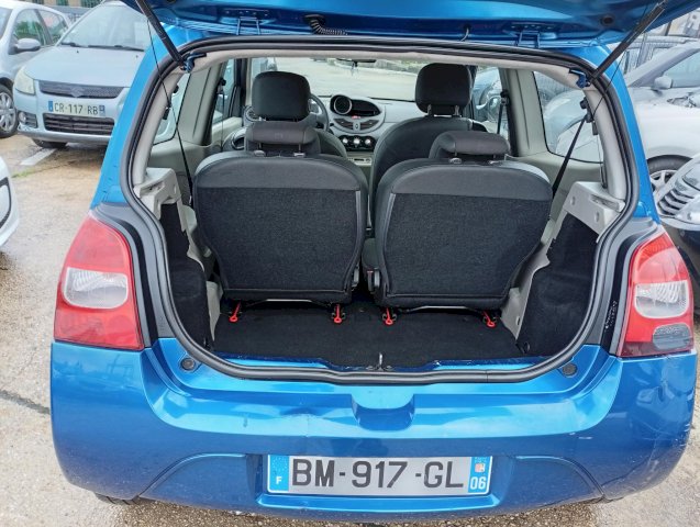 Renault Renault Twingo II (C44) 1.2 16v 75ch Dynamique