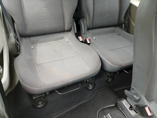 Renault Renault Twingo II (C44) 1.2 16v 75ch Dynamique