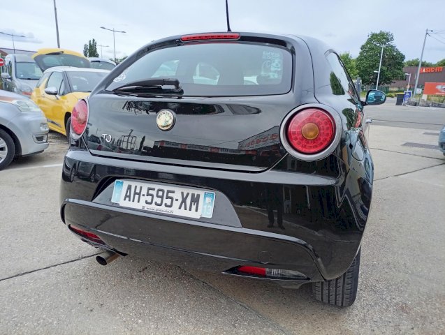 Alfa-Romeo MITO MITO 1,4 MPI MULTIAIR 105 DISTINCTIVE 