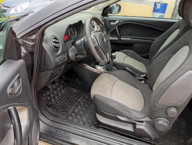 Alfa-Romeo MITO MITO 1,4 MPI MULTIAIR 105 DISTINCTIVE 