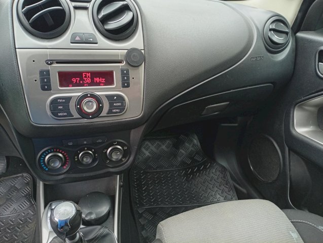 Alfa-Romeo MITO MITO 1,4 MPI MULTIAIR 105 DISTINCTIVE 