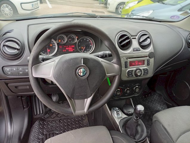 Alfa-Romeo MITO MITO 1,4 MPI MULTIAIR 105 DISTINCTIVE 