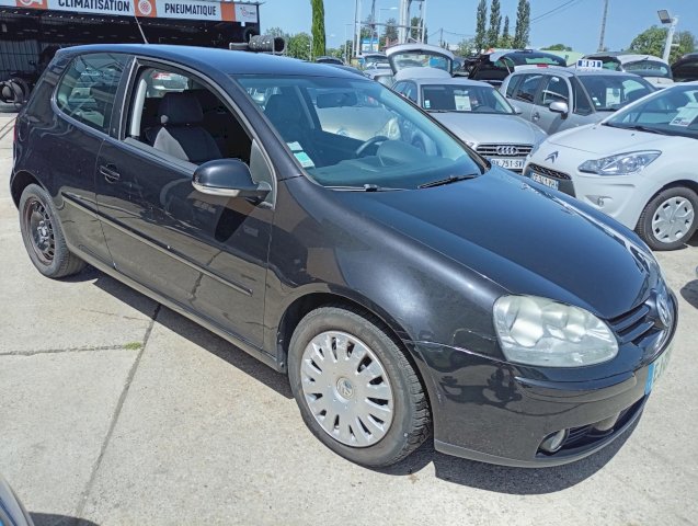 Volkswagen Volkswagen Golf V 1.9 TDI 105 Confort DSG6 3p