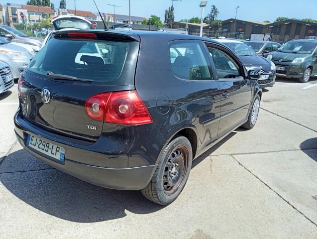 Volkswagen Volkswagen Golf V 1.9 TDI 105 Confort DSG6 3p