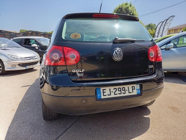 Volkswagen Volkswagen Golf V 1.9 TDI 105 Confort DSG6 3p