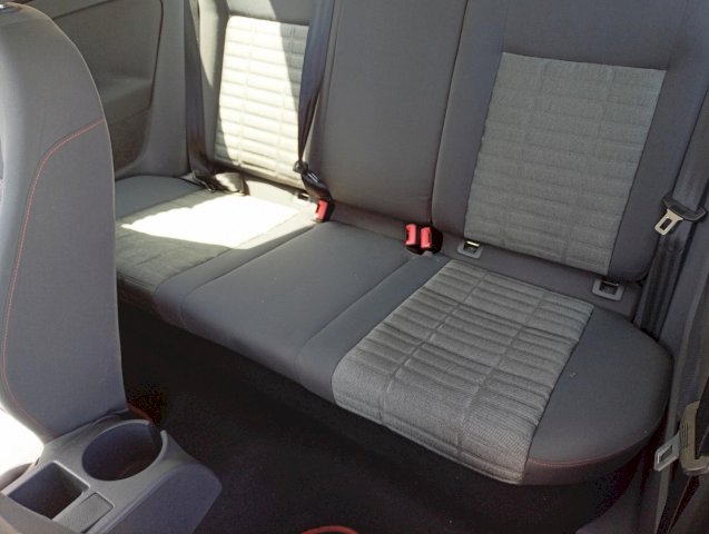 Volkswagen Volkswagen Golf V 1.9 TDI 105 Confort DSG6 3p