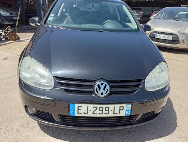 Volkswagen Volkswagen Golf V 1.9 TDI 105 Confort DSG6 3p