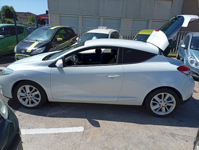 Renault Renault Megane III 1.5 dCi 110ch energy Dynamique 